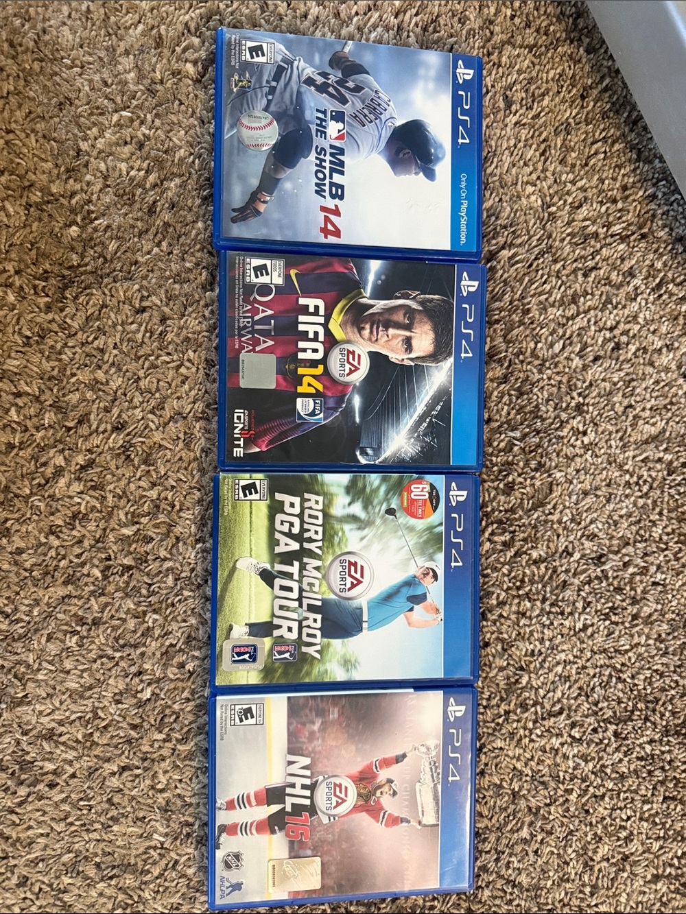 FIFA 14 PS4 Game - Blue Case